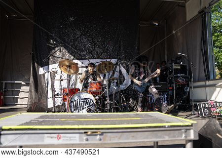 Twiztid Performing Live At Dte Energy Music Theater As Special Guest For Rob Zombie On 9-18-2021