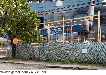 Braddock, Pa, Usa - 21 Oct 2020: Us Steel Edgar Thomson Plant, Mon Valley Works