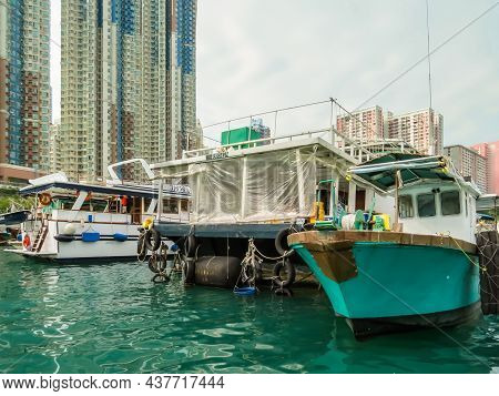 Aberdeen, Hong Kong - November 09, 2012: Aberdeen Harbour, Floating Villages Of Tanka People. Many F