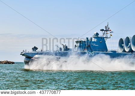 Baltiysk, Kaliningrad Oblast, Russia - 07.22.2021 - Landing Craft Air Cushion Lcac Hovercraft Landin