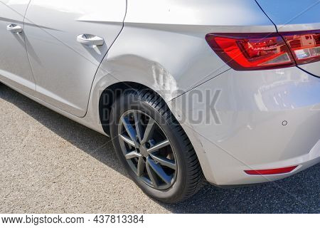 An image of a damage to the bodywork