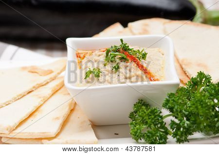 Moutabal Baba Ghanoush bakłażan Dip