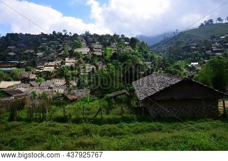 House Home Hill Valley Village Of Collective Centre Coordination And Refugee Camp Baan Umpiem And Ho