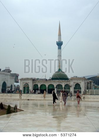 Ali Hajveri Ganj Baksh Schrein lahore