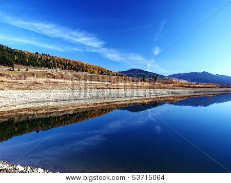Landscape autumn and reflection in the water
