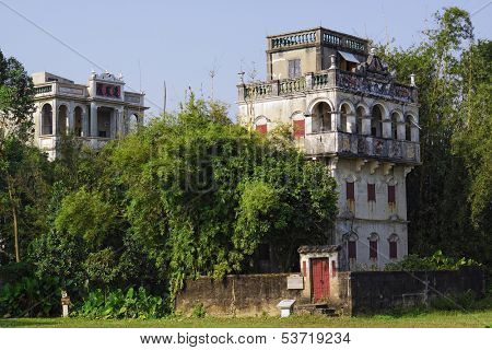 Kaiping Diaolou and Villages in China 