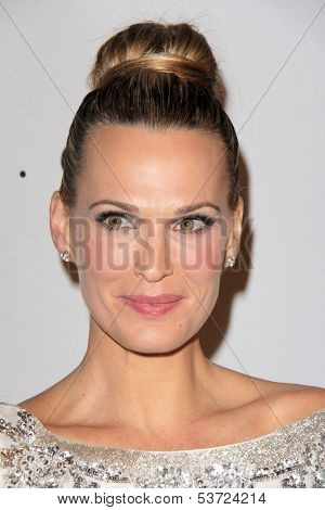 LOS ANGELES - NOV 9:  Molly Sims at the Second Annual Baby2Baby Gala at Book Bindery on November 9, 2013 in Culver City, CA