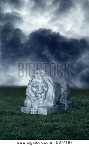 die Lion-statue