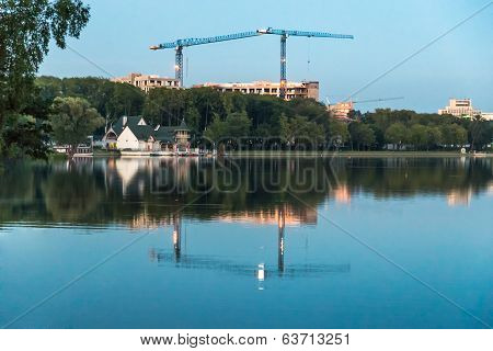 Building Cranes