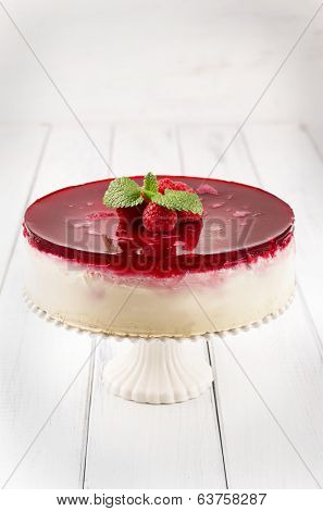cheesecake with raspberry topping
