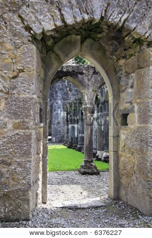 Priorato di Portumna rovine