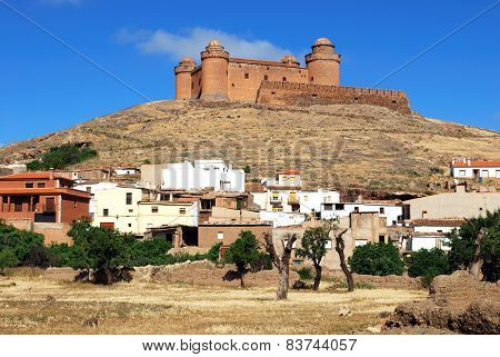 La Calahorra castle and town.