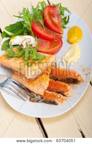 Grilled Samon Filet With Vegetables Salad