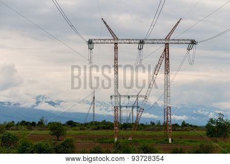 Giant Pilons 3