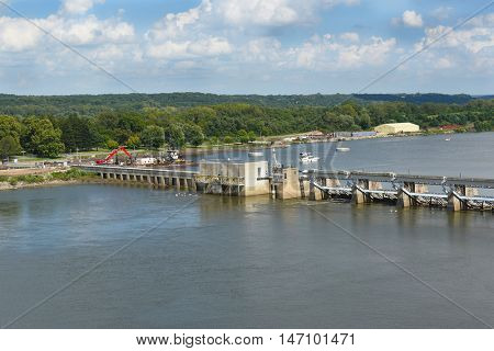 UTICA, ILLINOIS - SEPTEMBER 6, 2016: Starved Rock Lock and Dam. Also know as Lock and Dam No. 6, on the Illinois River, is managed by the Army Corps of Engineers.