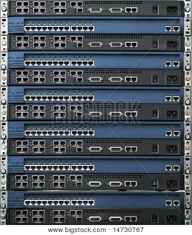 Pila de Routers y Switches