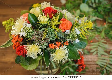 bouquet of apple Chrysanthemum rowan stonecrop anisetree phlox
