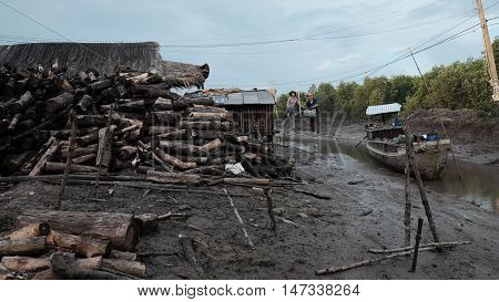 Transport Charcoal, Ca Mau, Viet Nam