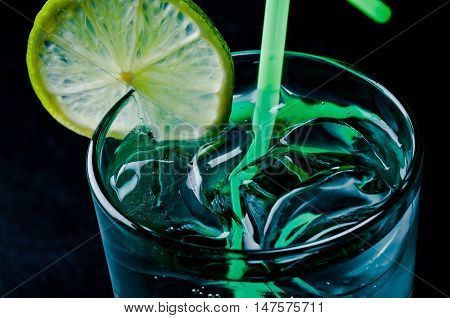 beautifull decorated motijo with ice apple lime and mint is served in the bar restaurant club