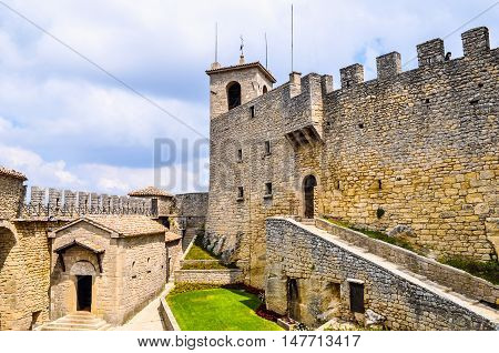 Hdr Rocca Guaita San Marino