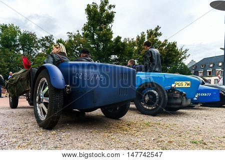 Editorial,16 September 2016: France: Xxxiii Festival Enthousiastes Bugatti In Molsheim. Elegant Retr