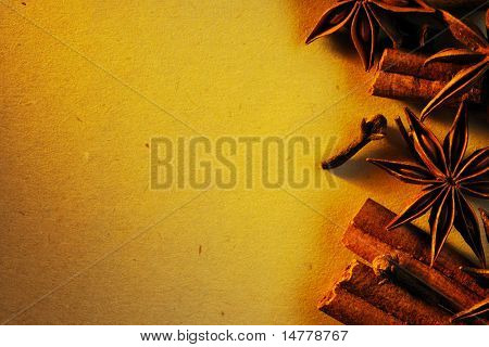 아니 스, 정 향, 계 피 스틱