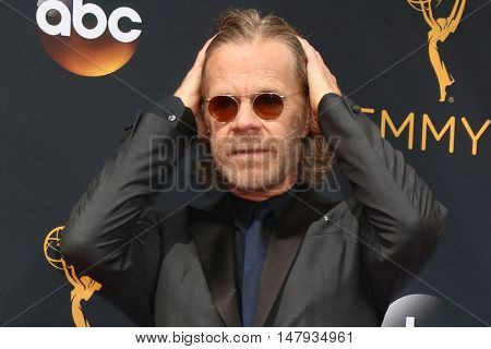 LOS ANGELES - SEP 18:  William H Macy at the 2016 Primetime Emmy Awards - Arrivals at the Microsoft Theater on September 18, 2016 in Los Angeles, CA