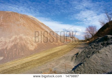 Kunstige Stone Hill og vejen til skyerne