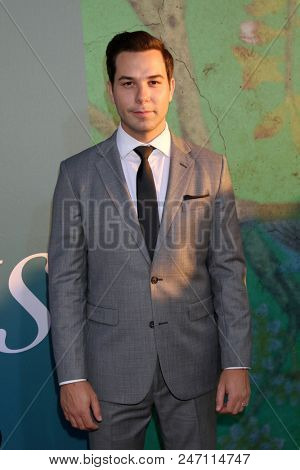 LOS ANGELES - JUN 26:  Skylar Astin at the 