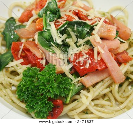 Těstoviny Pesto slanina