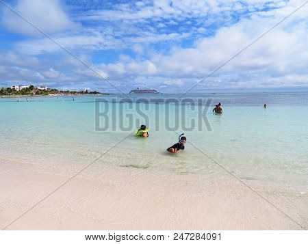 Costa Maya, Mexico - 11/30/17 - Tourists Enjoying The Beautiful Beach Area Of Costa Maya, Mexico