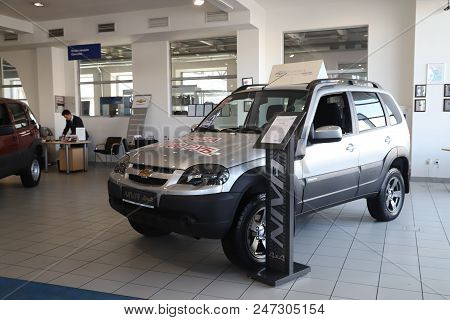 Kirov, Russia - March 14, 2018: Car In Showroom Of Dealership Chevrolet In Nizhny Novgorodcity In 20