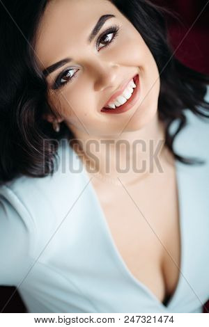 Close Up Of Gorgeous Woman With Sunny Smile Looking, Posing At Camera. Sexy Brunette Lady With A Per