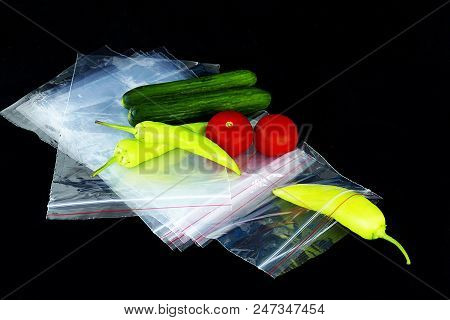 Locked Refrigerator Bag To Store Food In The Refrigerator, Keeping Food In The Locked Refrigerator B