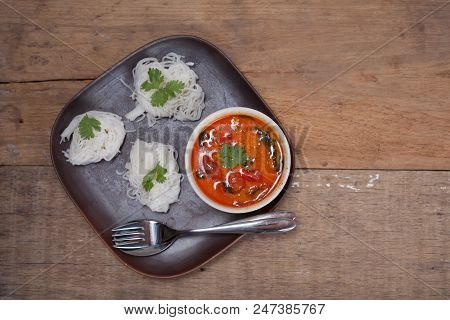 Kaeng Pled Ped Yang