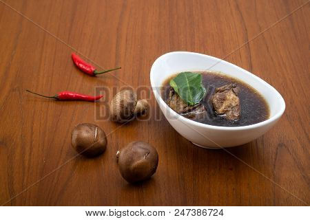 Ba Kut Teh