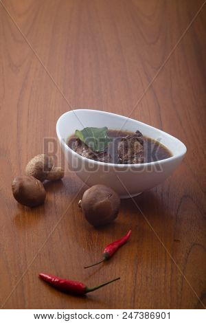 Ba Kut Teh