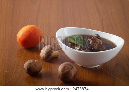 Ba Kut Teh