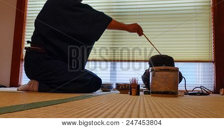 Kyoto, Japan - Dec 26, 2015. People Prepairing For Tea Ceremony At Traditional Japanese House (ryoka