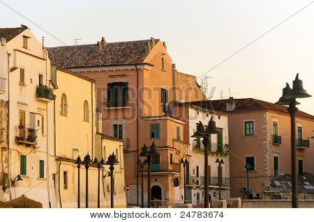 Rodi Garganico (foggia, Puglia อิตาลี) - อาคารเก่า