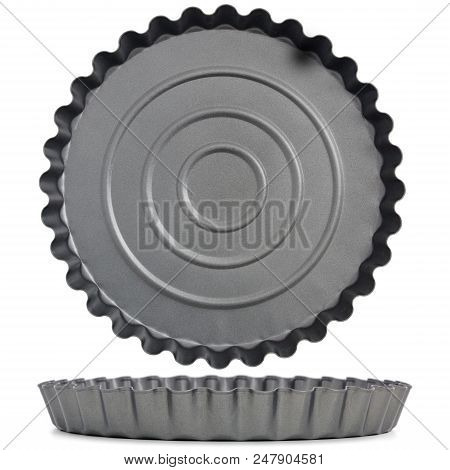The Round Shape Of The Utensils For Baking. Baking Dish On Isolated Background