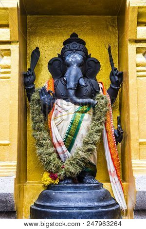 Singapore - Feb 24 : Statue In Sri Veeramakaliamman Temple In Little India, Singapore On February 24