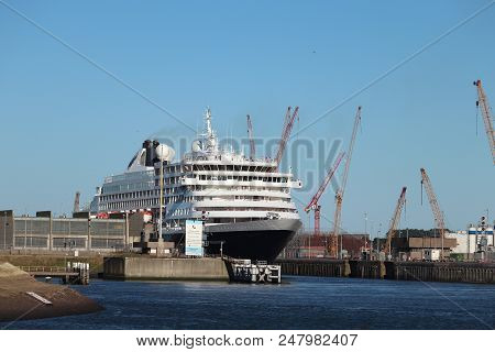 Ijmuiden, The Netherlands -june 30 Th 2018: Prinsendam Operated By Holland America Line In Ijmuiden 