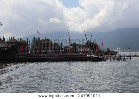 Ulundanu Temple In Bedugul Bali, The Place Is Quiet And Cool