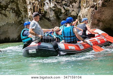 Rafting Team Stucked On The River And Trying To Get Out