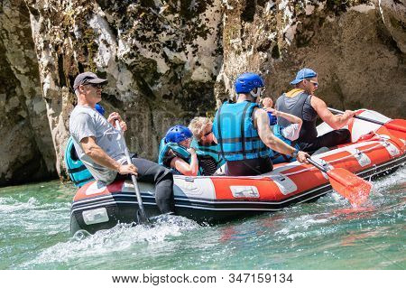 Rafting Team Stucked On The River And Trying To Get Out