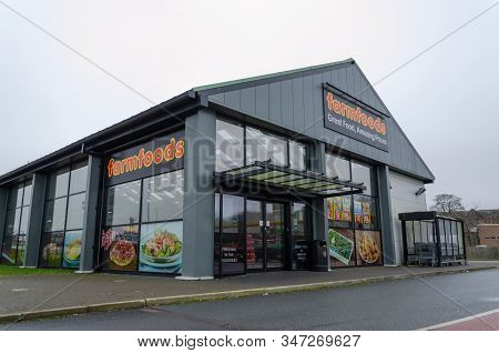 Mold, Uk: Jan 22, 2020: Farmfoods Are A Supermarket Chain Which Specialises In Frozen Foods. Founded