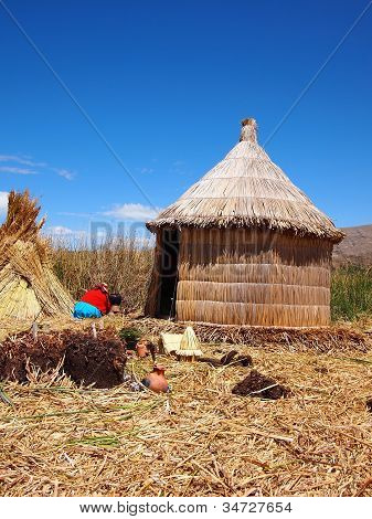Reed-HÃ¼tte auf den schwimmenden Inseln der uros