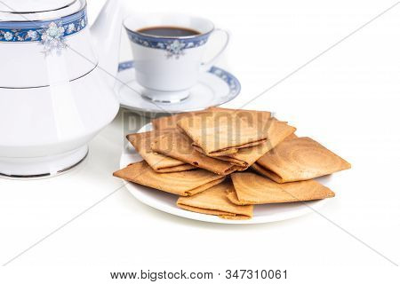 Kueh Kapit With Peanut And Butter, With Coffee