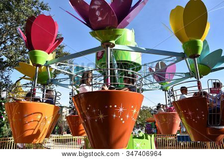 Orlando, Fl - Nov 27: Abbys Flower Tower Ride At Sesame Street Land At Seaworld Orlando In Florida, 